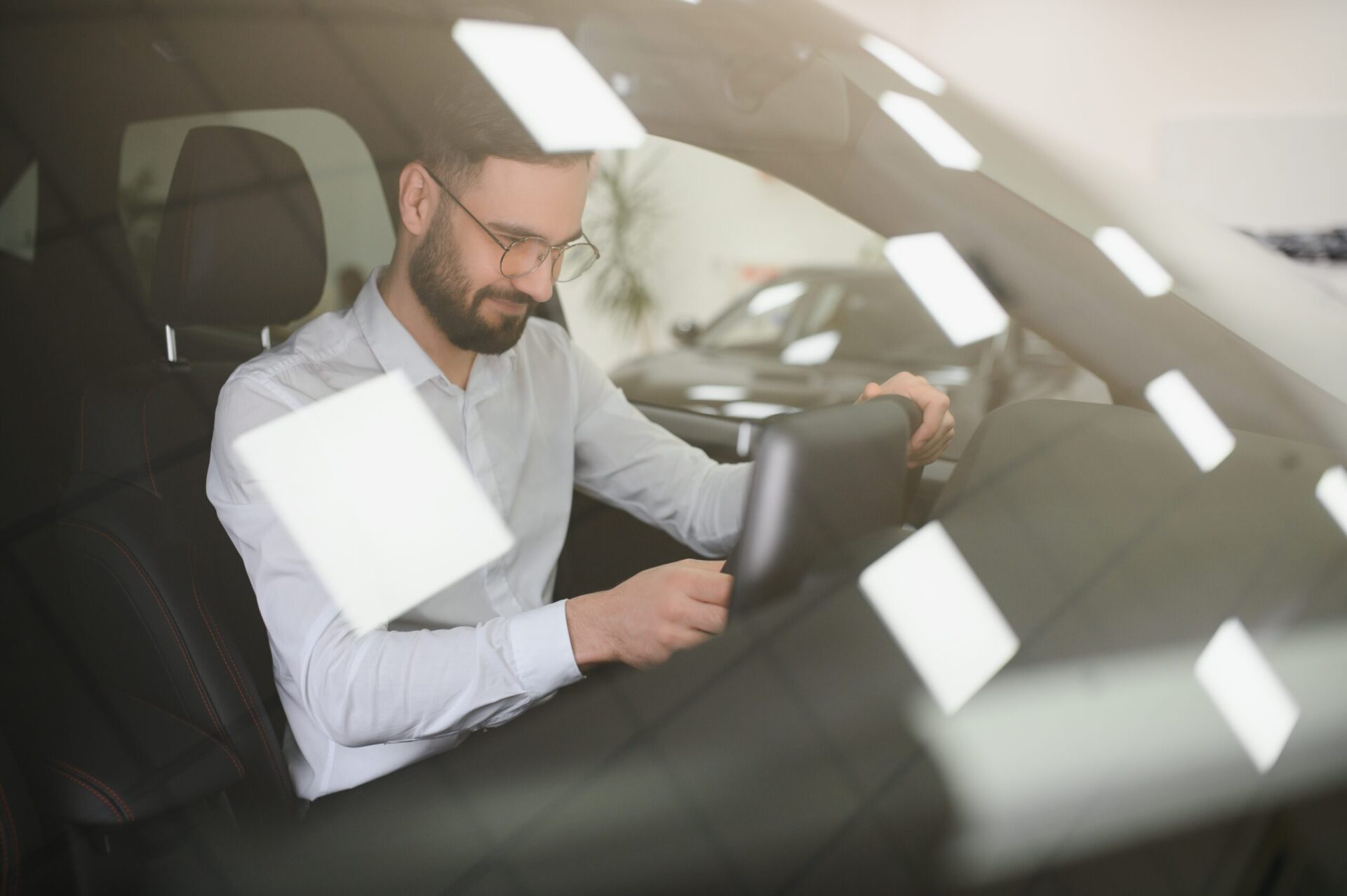 Beneficios económicos de la suscripción de coches frente a la compra
